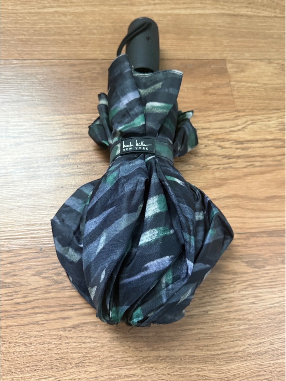Nicole Miller New York Compact Folding Umbrella